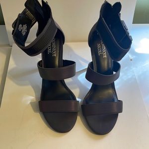 Purple Heels size 10